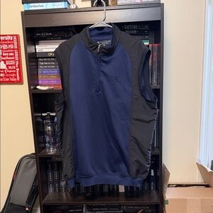 Pebble Beach Navy and Black Sleeveless Pullover